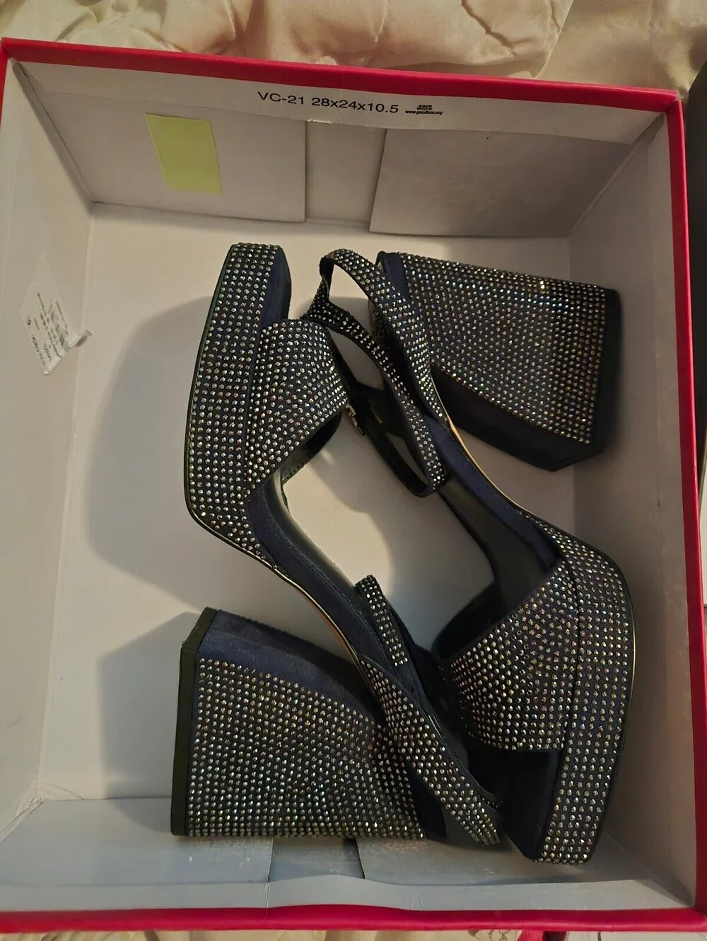 Vince Camuto Pilannaa Sapphire Rhinestone Heels Size 8